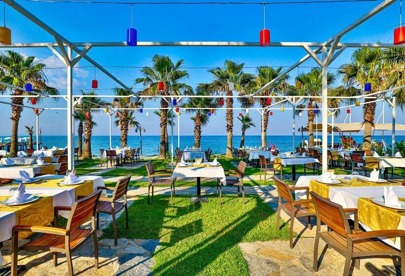 Crystal Flora Beach Resort - Ultimate All Inclusive