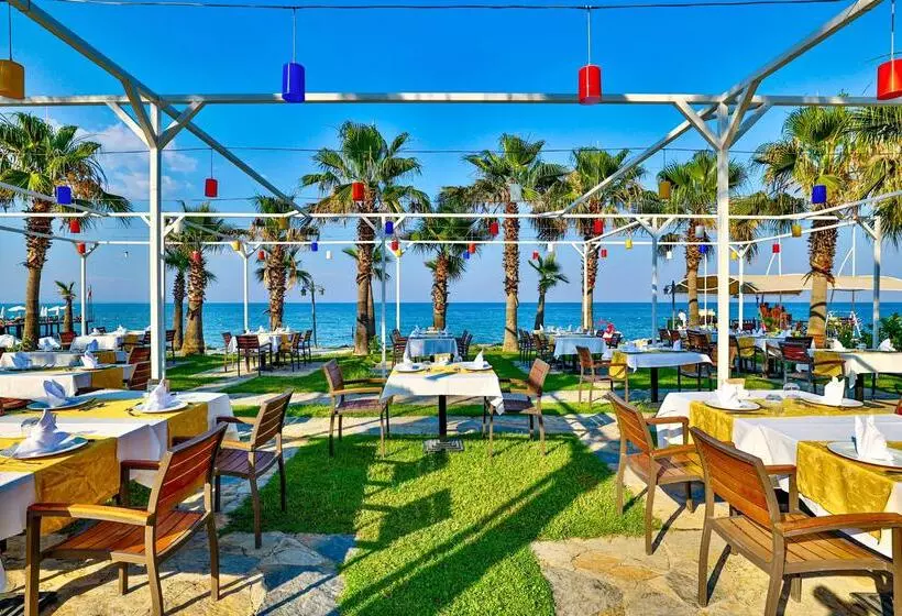 Crystal Flora Beach Resort - Ultimate All Inclusive