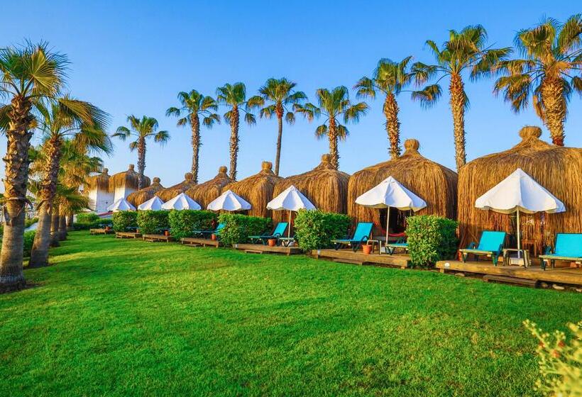 Crystal Flora Beach Resort - Ultimate All Inclusive