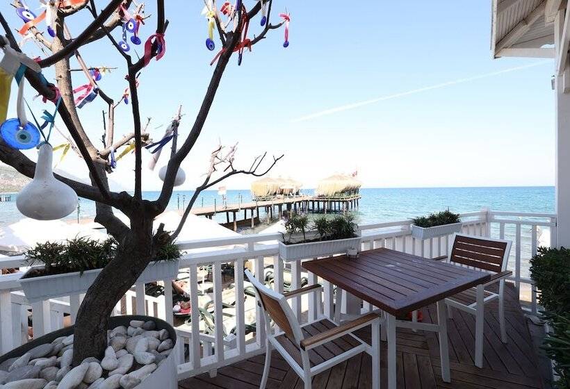 Crystal Flora Beach Resort - Ultimate All Inclusive