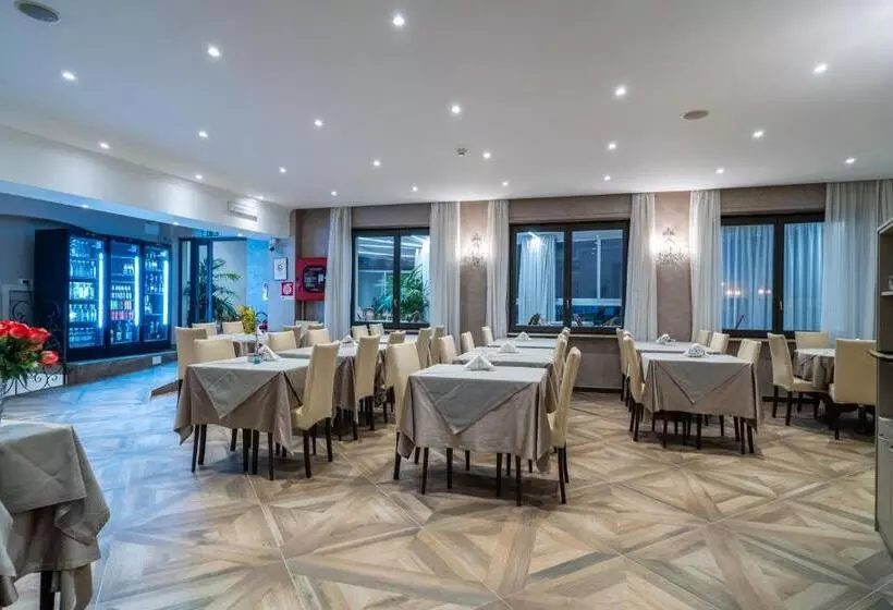 Globo Suite Correnti Hotels