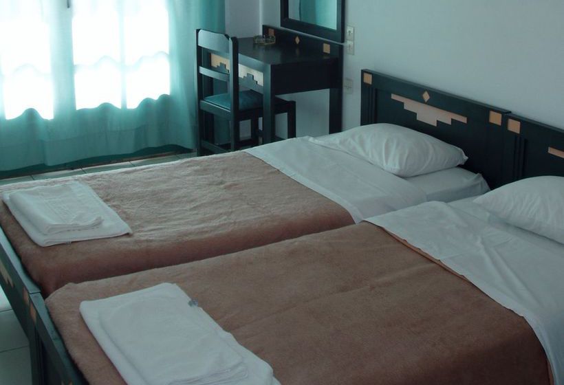 בית מלון כפרי Antinoos