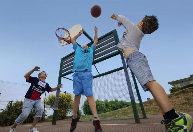 ホテル Belambra Clubs Colleville Sur Mer   Omaha Beach
