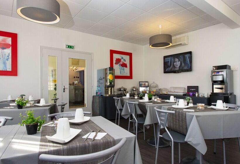 هتل Best Western Le Vinci Loire Valley