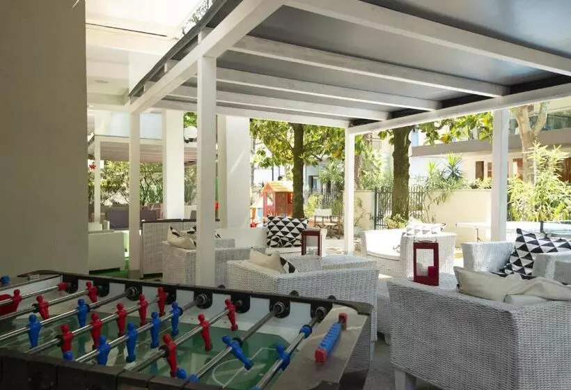 בית מלון כפרי Carillon