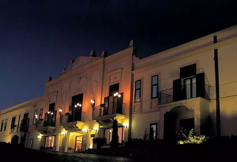 فندق Delfino Beach