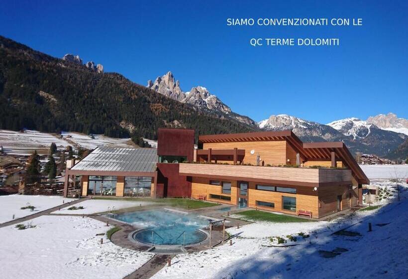 فندق Nès Crépes