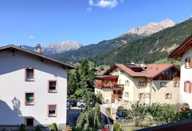 فندق Nès Crépes