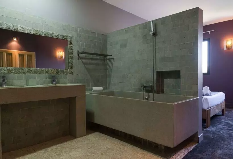 호텔 Restaurant Spa Disini Montpellier Est, The Originals Relais