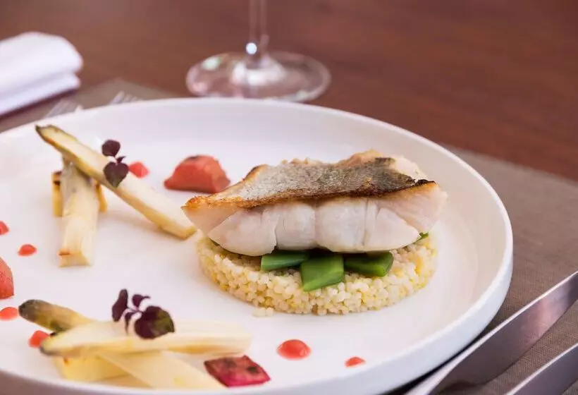 호텔 Restaurant Spa Disini Montpellier Est, The Originals Relais