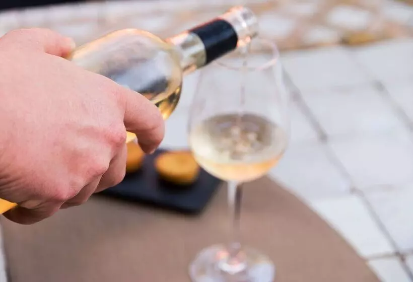 호텔 Restaurant Spa Disini Montpellier Est, The Originals Relais