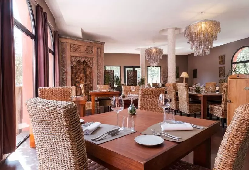 호텔 Restaurant Spa Disini Montpellier Est, The Originals Relais