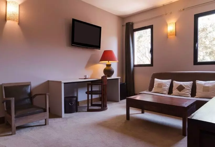 호텔 Restaurant Spa Disini Montpellier Est, The Originals Relais