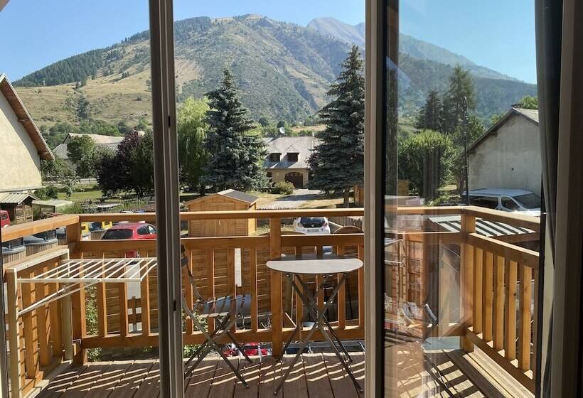 酒店 Hôtel Restaurant & Spa Les Autanes