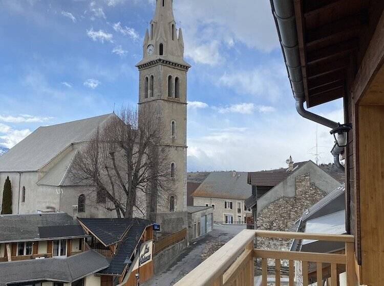 酒店 Hôtel Restaurant & Spa Les Autanes