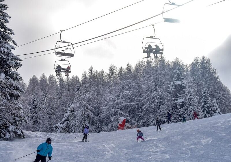 酒店 Hôtel Restaurant & Spa Les Autanes