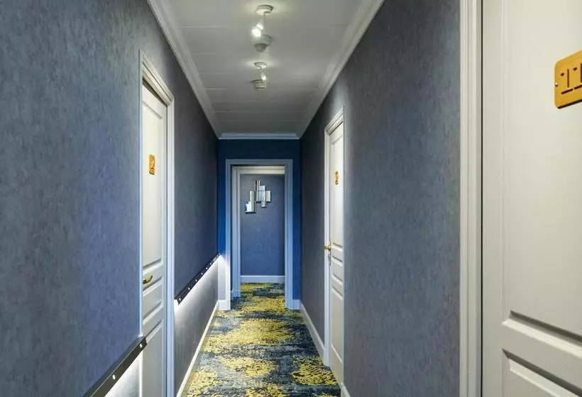 Отель Le Clos De Bourgogne