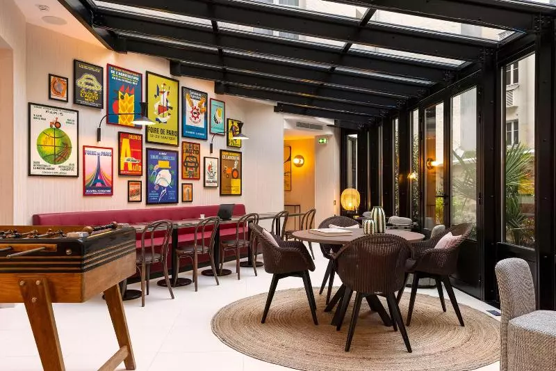 ホテル Hôtel Moderniste