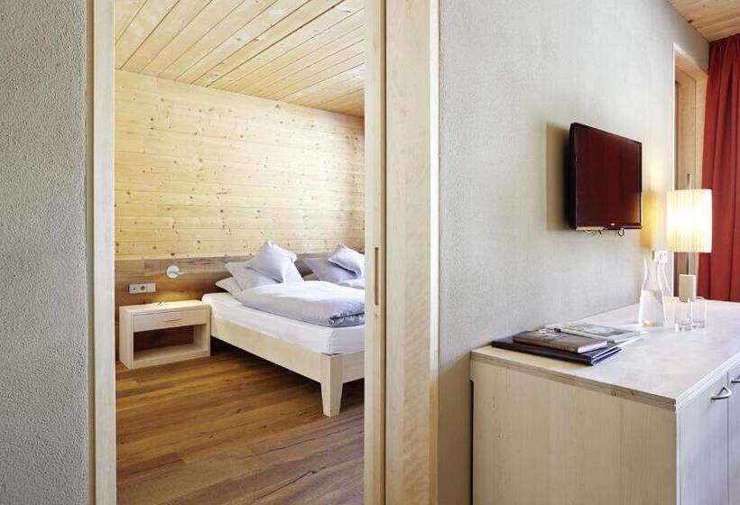 هتل Seiser Alm Urthaler