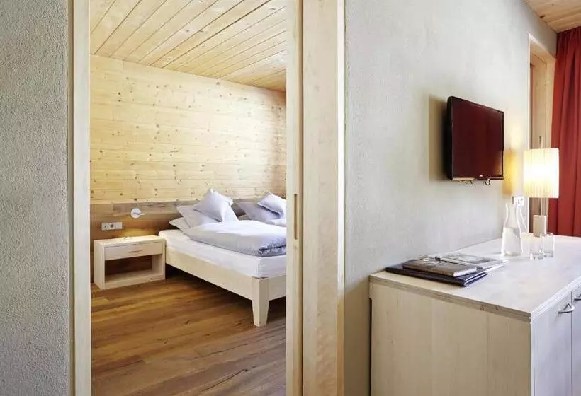 هتل Seiser Alm Urthaler