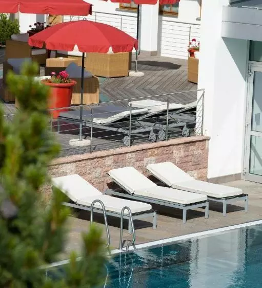 هتل Seiser Alm Urthaler