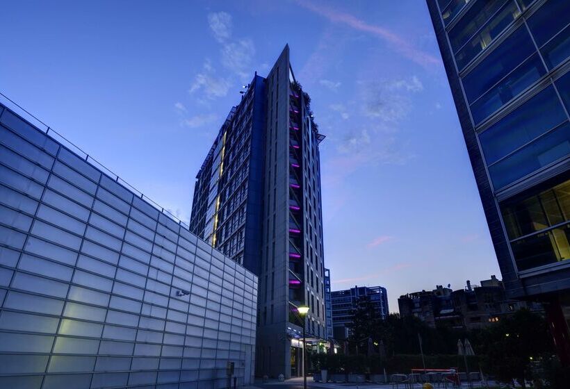 Unahotels The One Milano Hotel & Residence