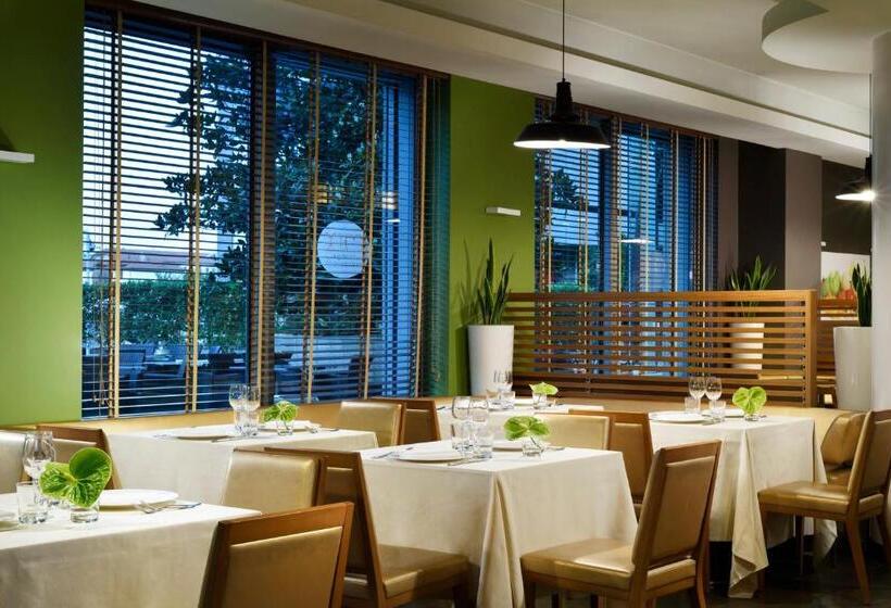 Unahotels The One Milano Hotel & Residence