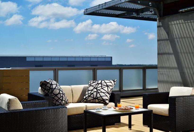 Unahotels The One Milano Hotel & Residence