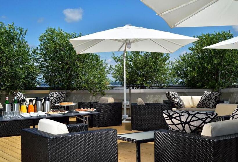 Unahotels The One Milano Hotel & Residence