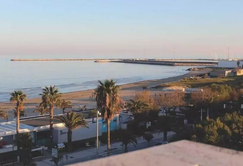 酒店 Valentino Spa Resort