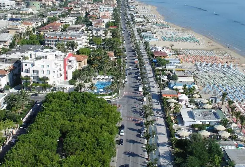 酒店 Valentino Spa Resort