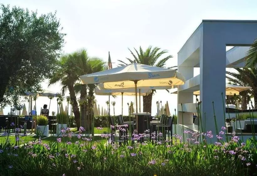 酒店 Valentino Spa Resort