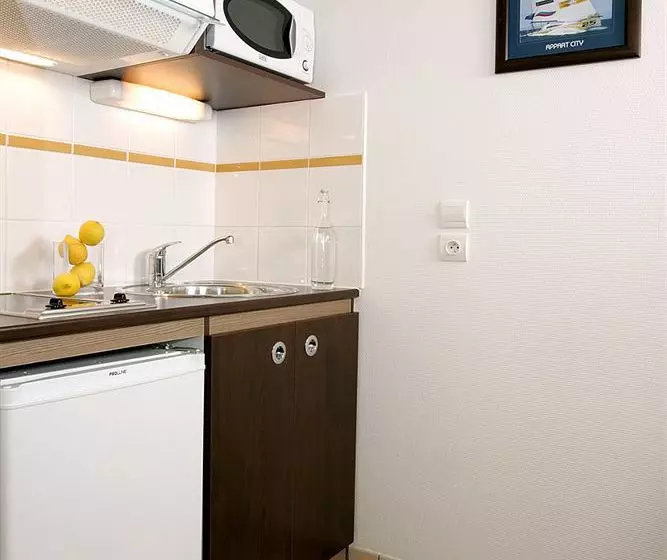 Comfort Suites Le Port Marly Paris Ouest