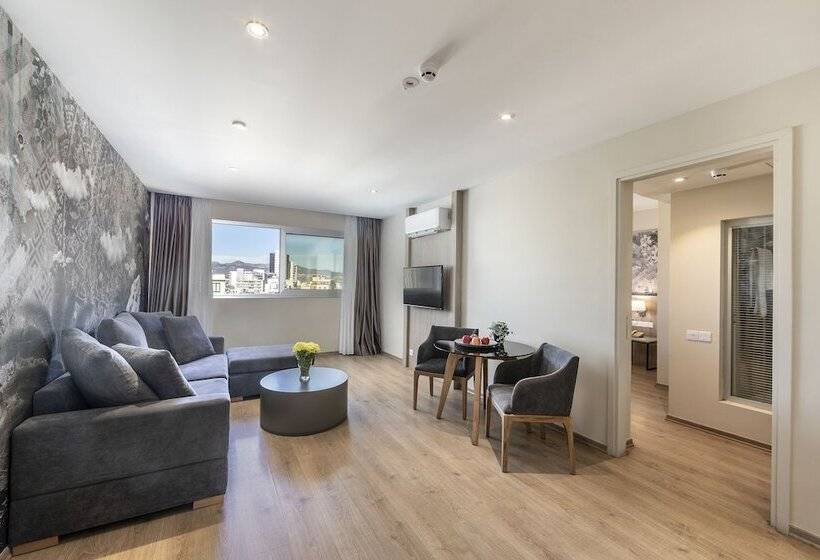 هتل Almond Business