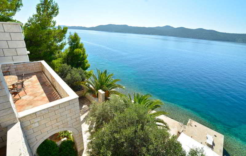 هتل Beach Villa Ratac