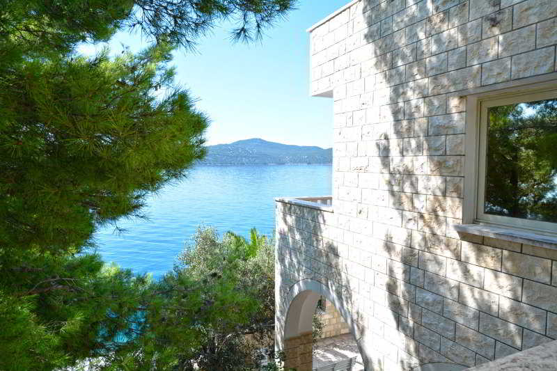 هتل Beach Villa Ratac