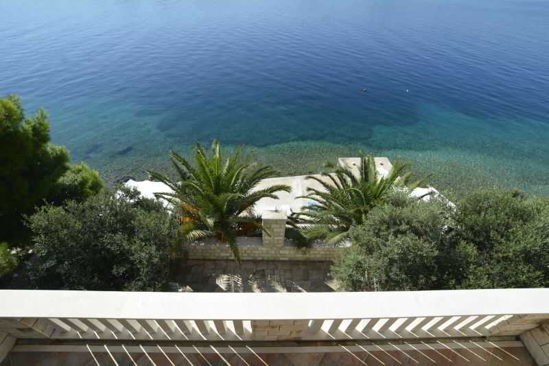 هتل Beach Villa Ratac