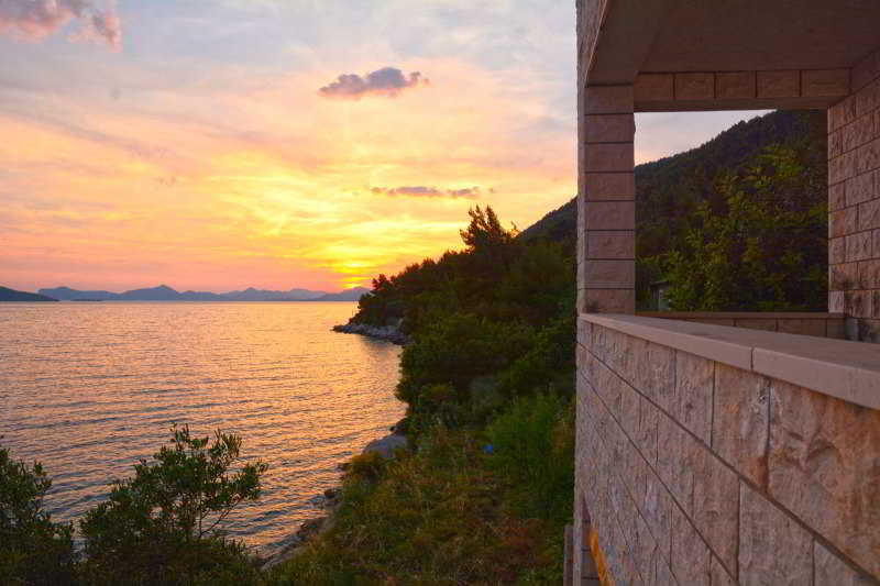 هتل Beach Villa Ratac