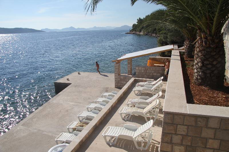 هتل Beach Villa Ratac
