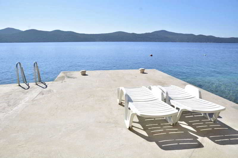 هتل Beach Villa Ratac