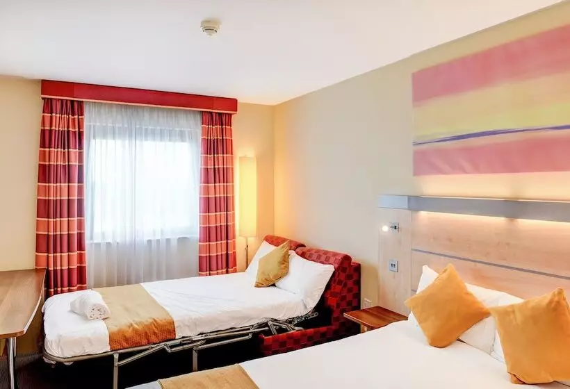 هتل Belvilla Aberdeen Bridge of Don Sea View