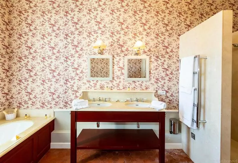 호텔 Château Martinay