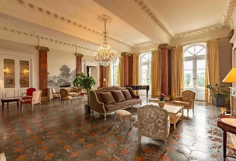 호텔 Château Martinay