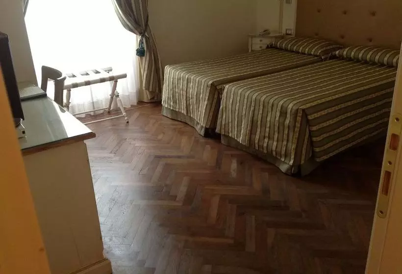 هتل Dei Macchiaioli