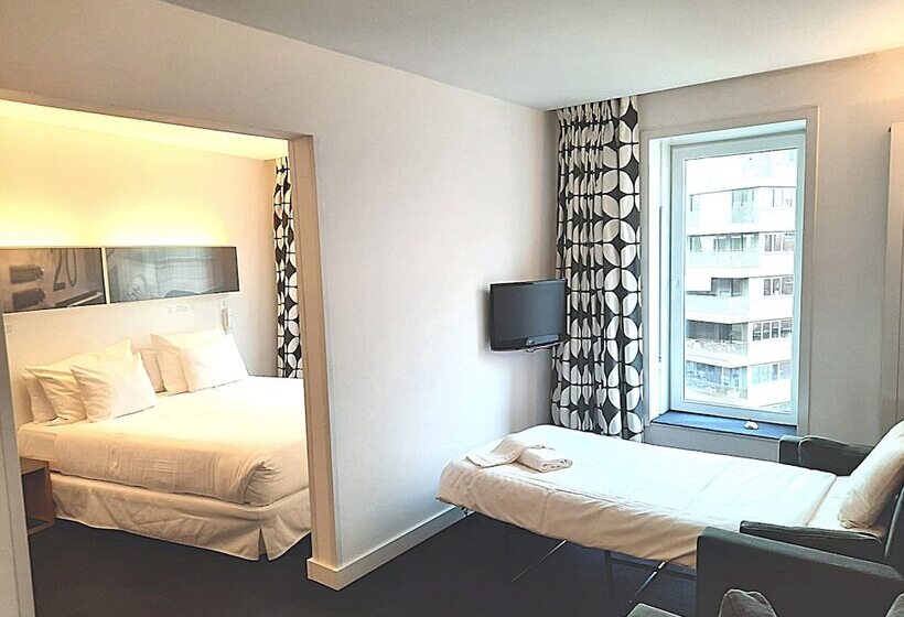 Hotel Gat Point Charlie