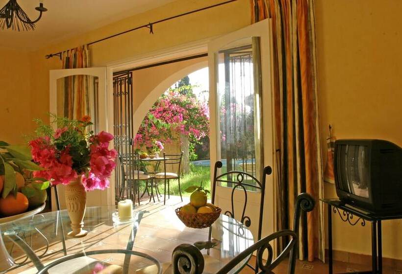 بنسيون Villamar