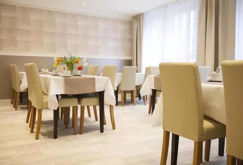 هتل Kiez Pension Berlin