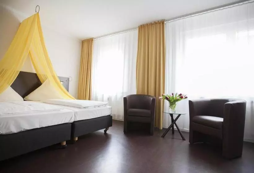 هتل Kiez Pension Berlin