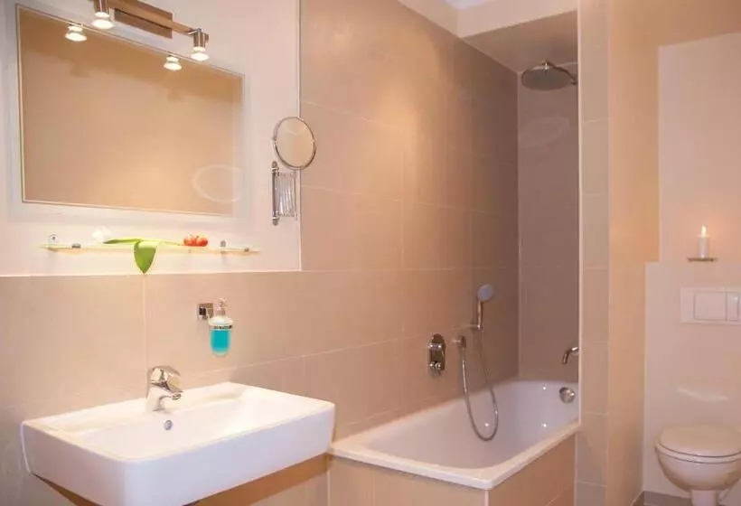 هتل Kiez Pension Berlin