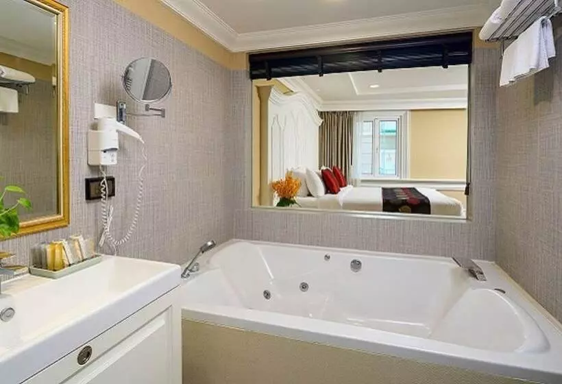 Hotelli Kingston Suites  Bangkok